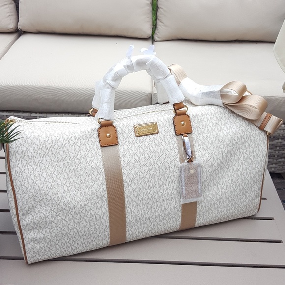 michael kors vanilla duffle bag